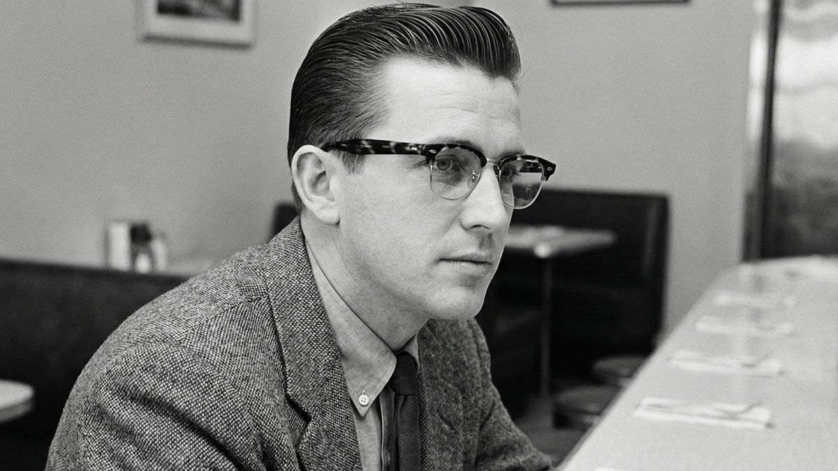 1950s Glasses for Men: The Classic Look