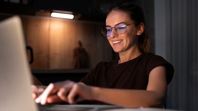 Best Glasses for Screen Use and Protecting Your Eyes