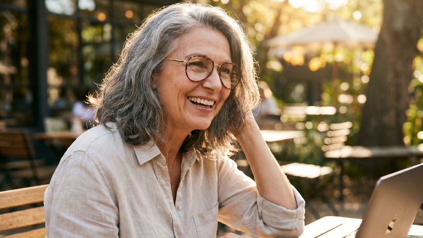 Best Glasses for Round Faces Over 50: Age-Flattering Frames for Every Style