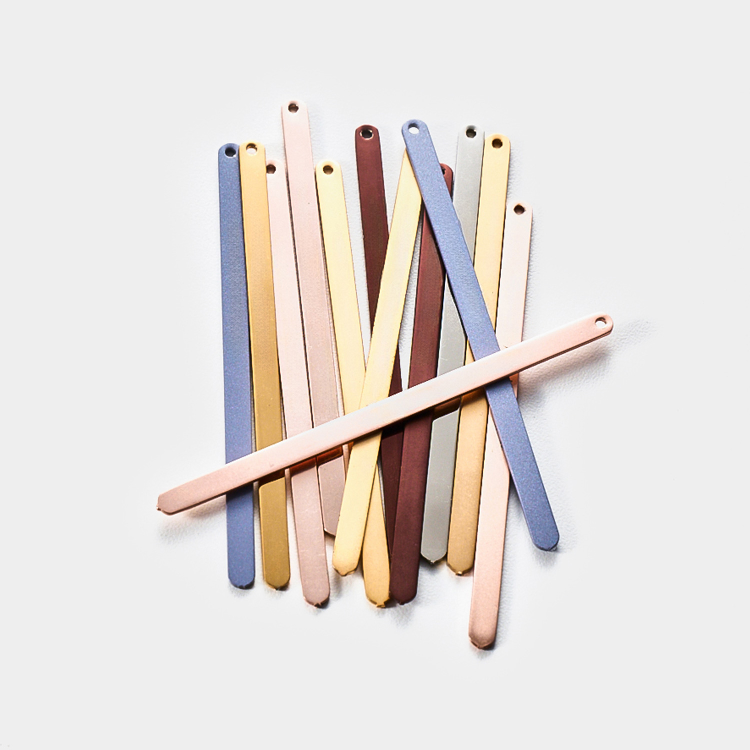 Metal: Sleek Modern Design