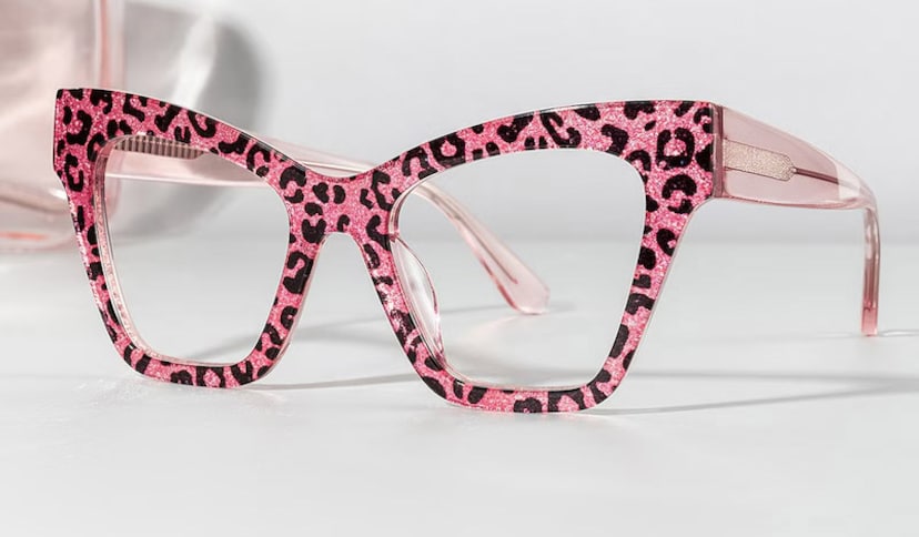 What Face Shape Do Cat Eye Glasses Look Good On?