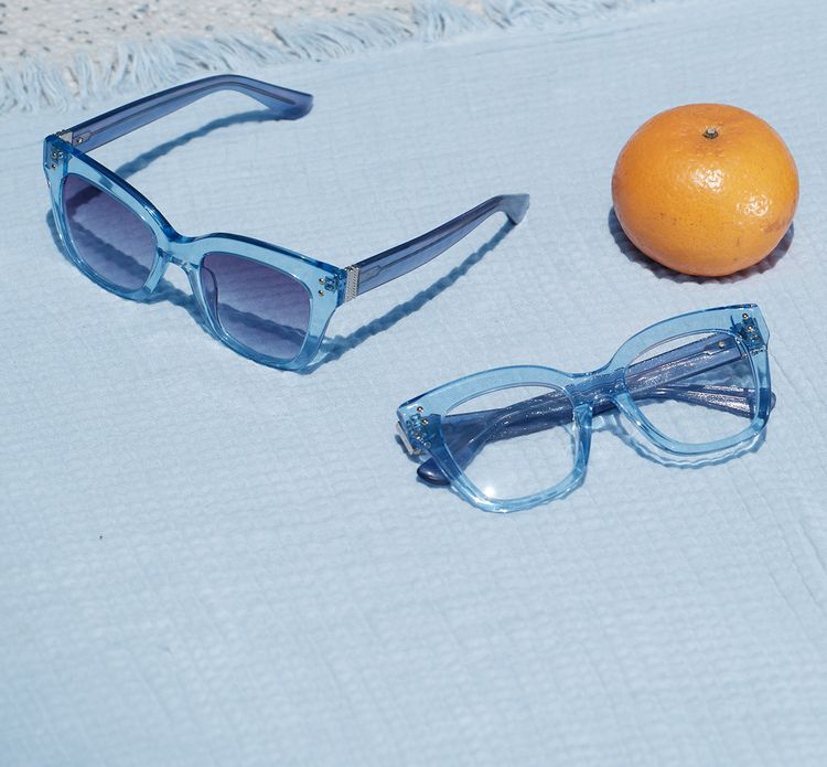 One Look, Two Pairs