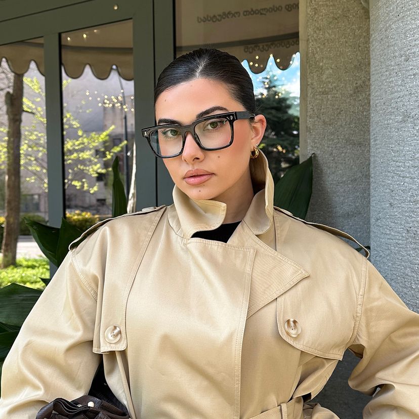 Katia Square Black Glasses