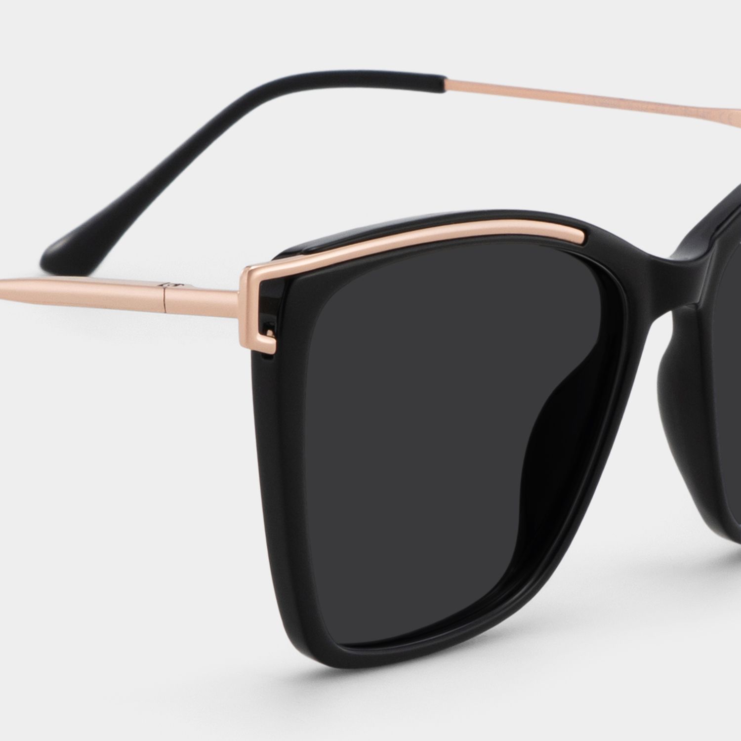 Krystle Mixed Black Frame Sunglasses | ZEELOOL4