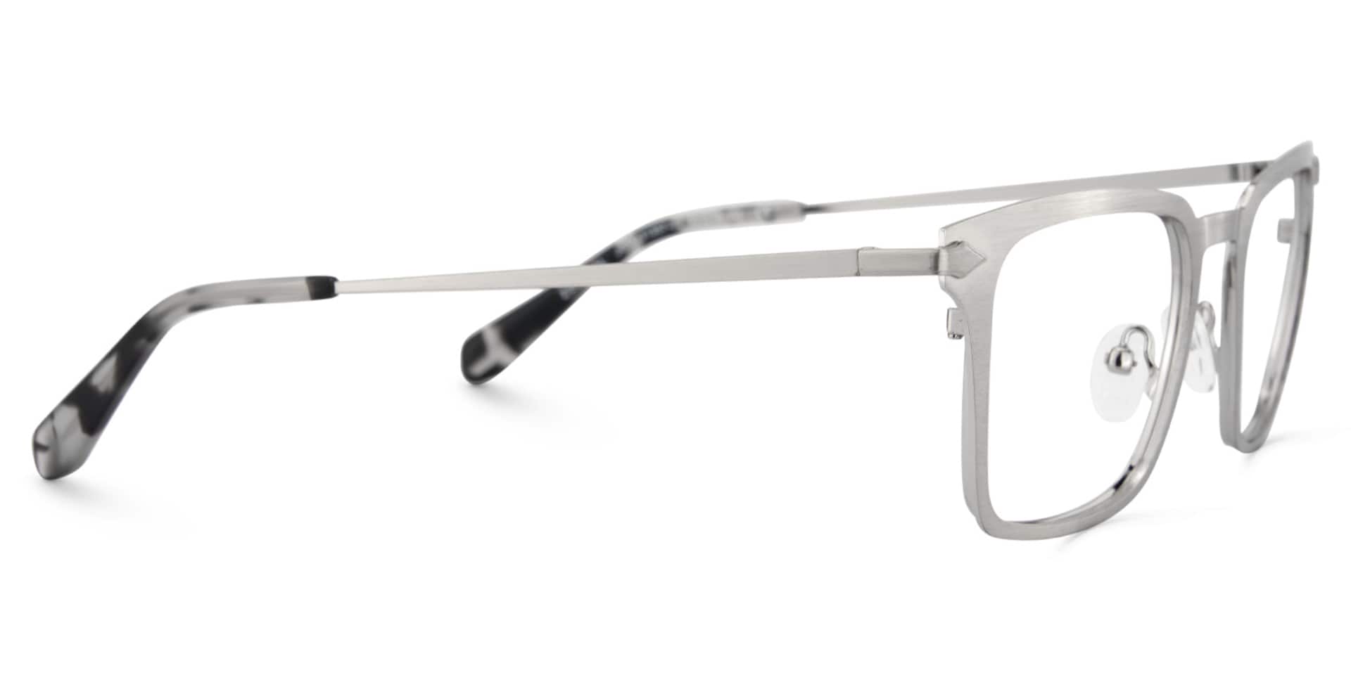 Silver Metal Frame Glasses With A Rectangle Shape3