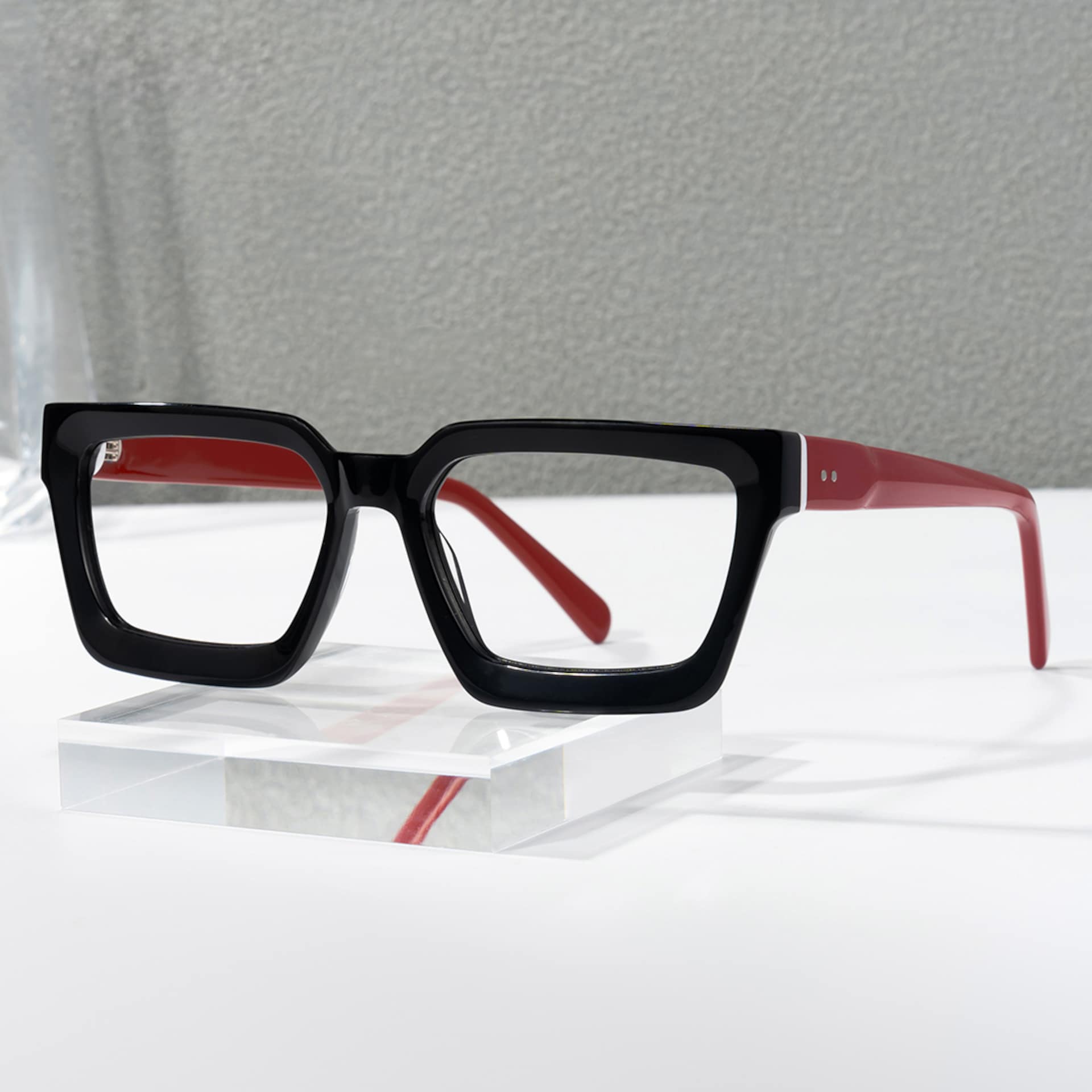 Black Frame Rectangle Glasses For Men1