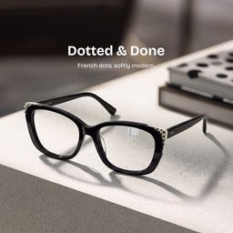 Madeline Black Cat-eye Glasses0