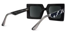 Tiffaney Square Black Glasses3