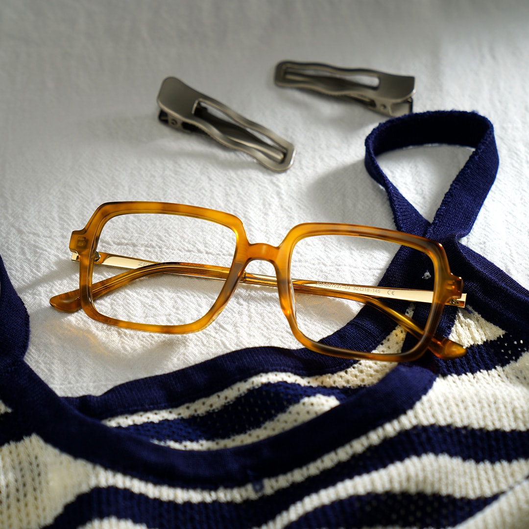 Beatrice Rectangle Yellow Glasses2