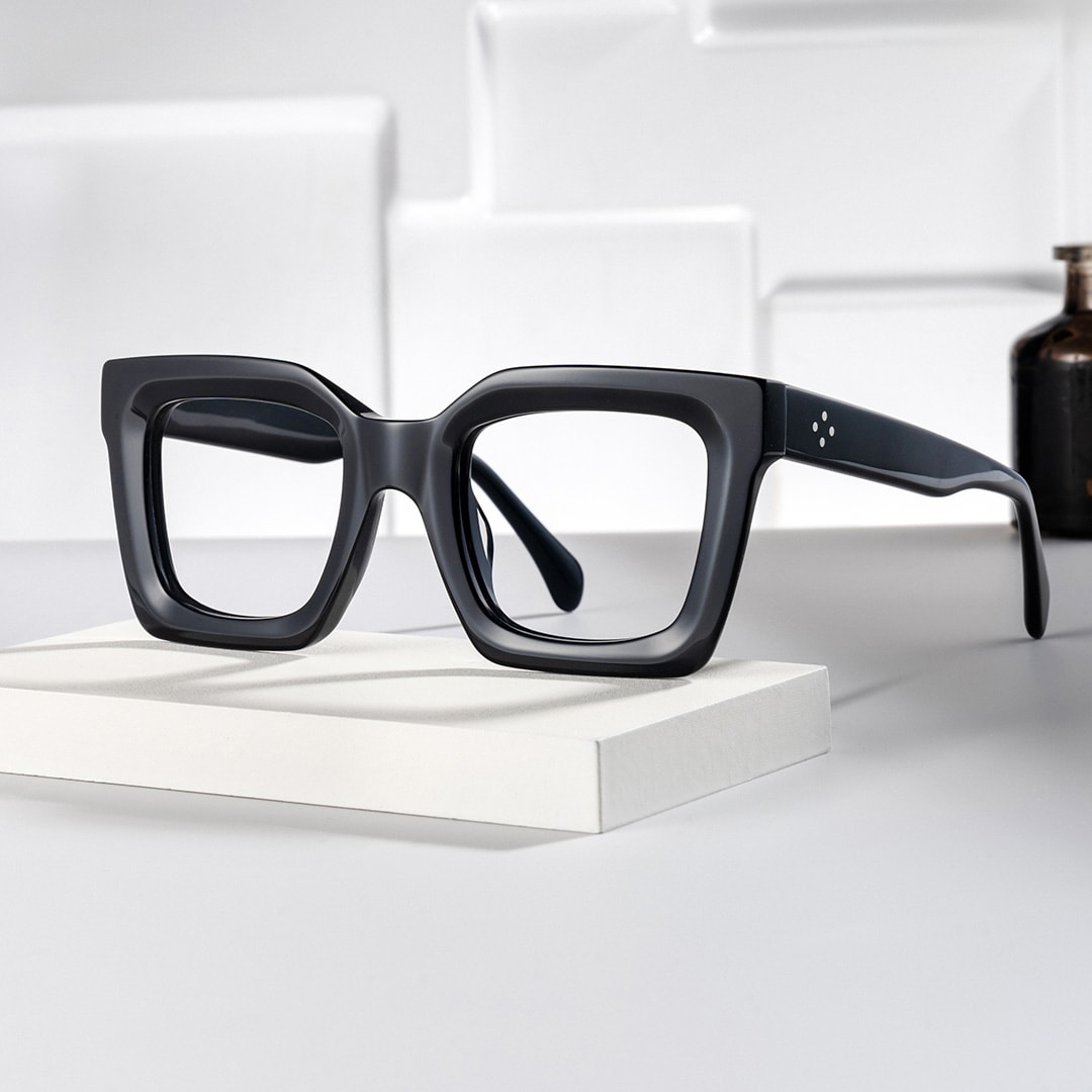 Goldring Square Black Glasses