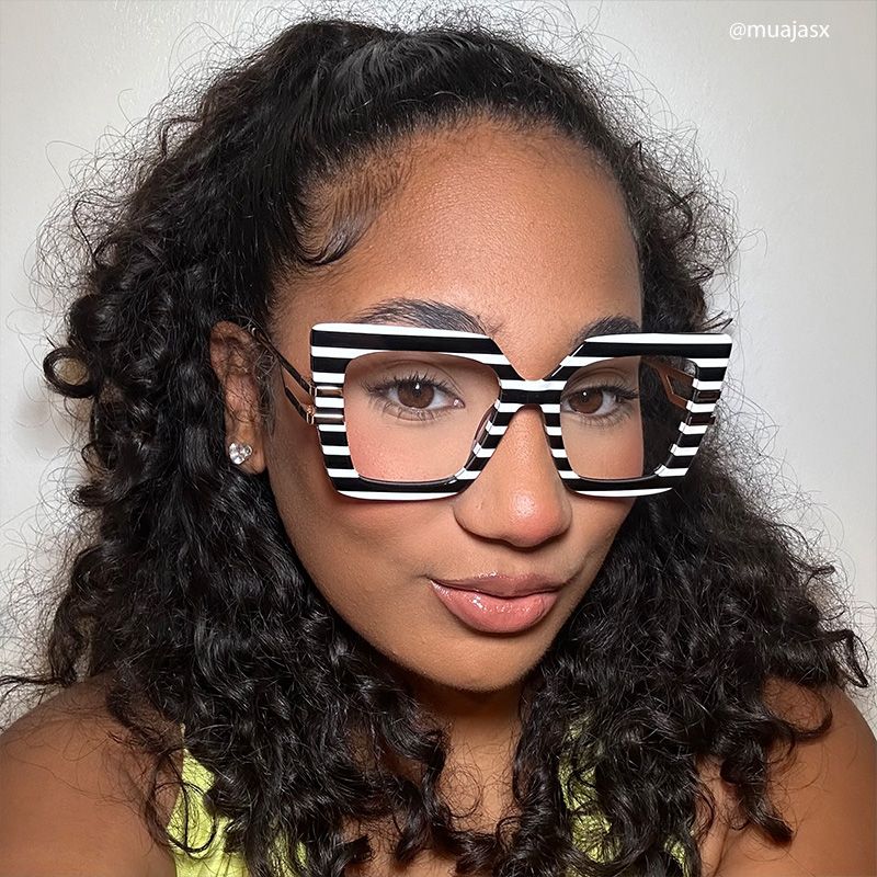 Square Frame Fashion Glasses With Black-White Strips5