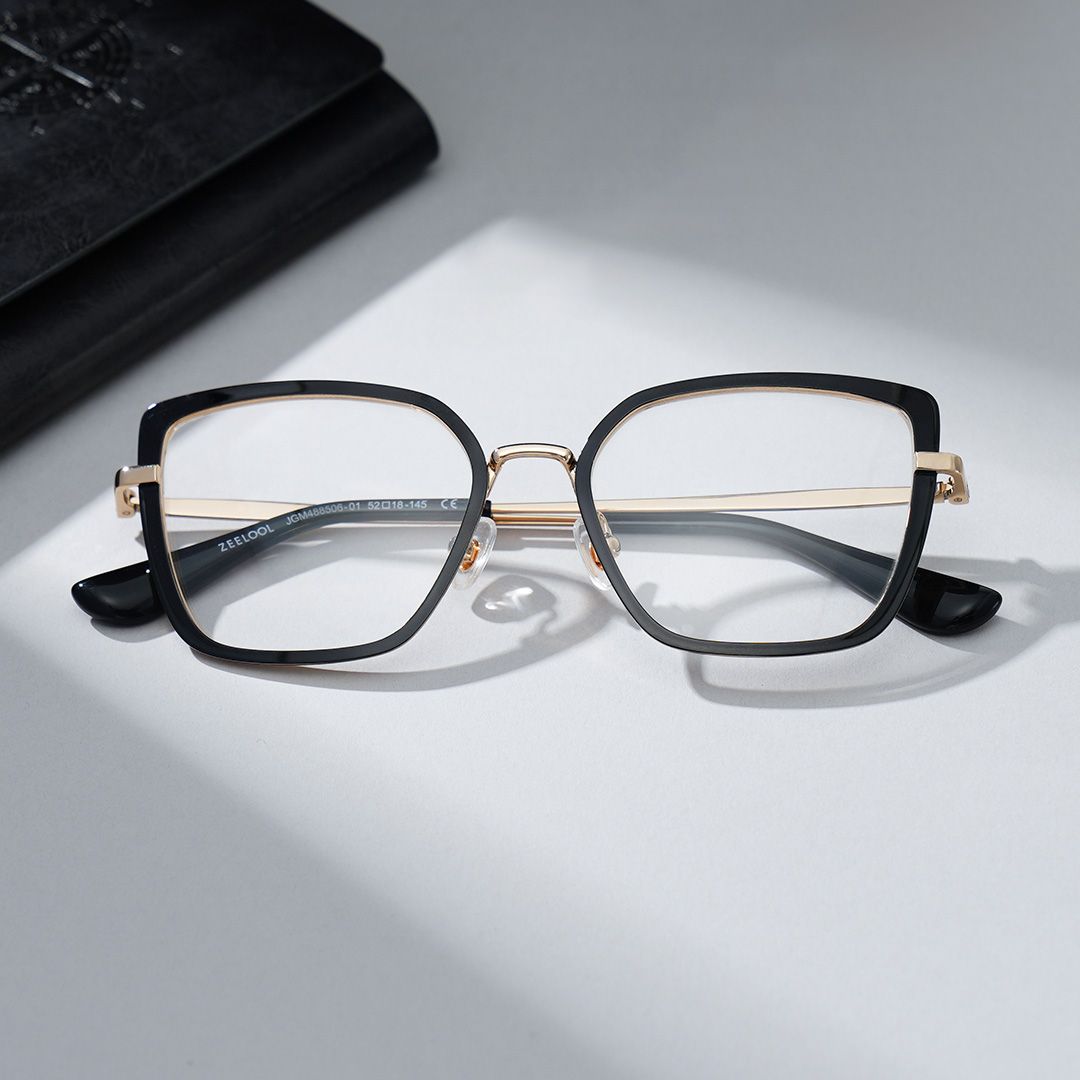 Square Black Eyeglasses- Max Metal Frame Glasses1