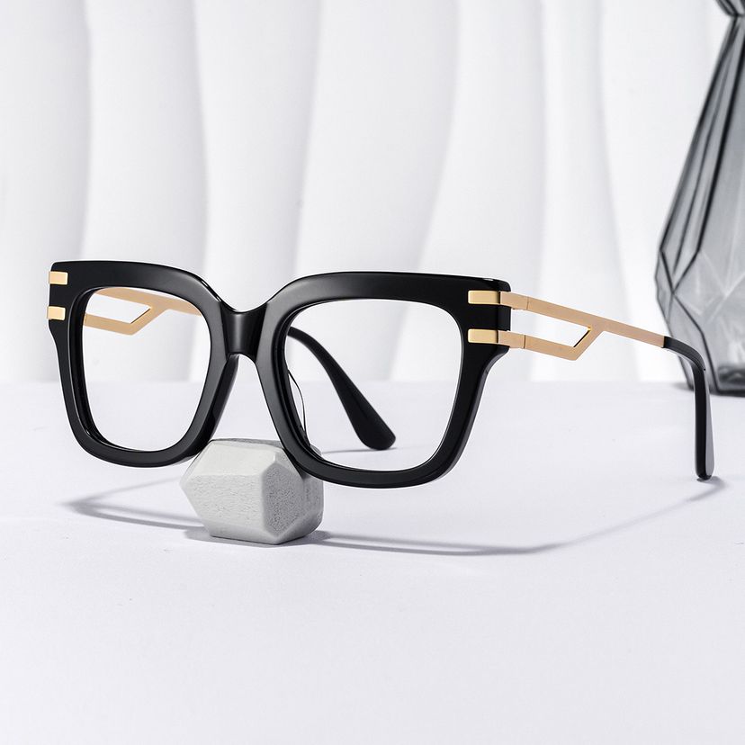 Lidia Square Black Glasses