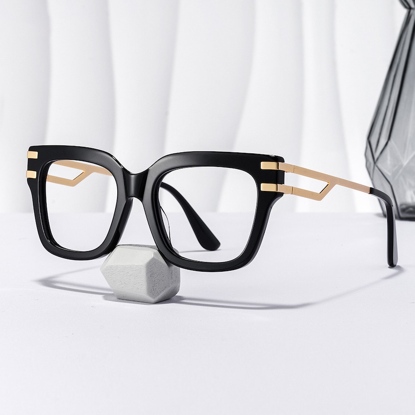 Lidia Square Black Glasses