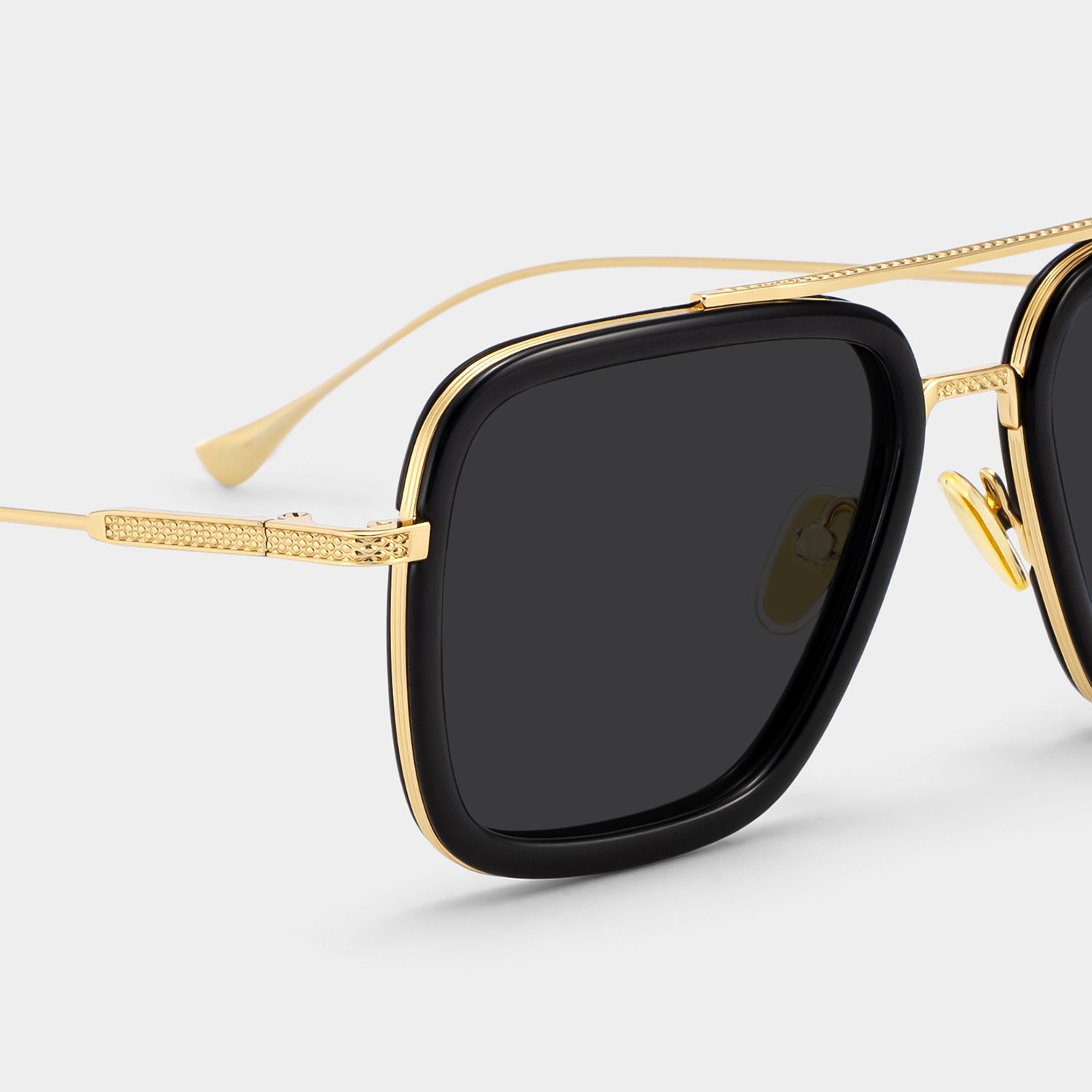Gifford Mixed Black-Gold Aviator Frame Sunglasses | ZEELOOL