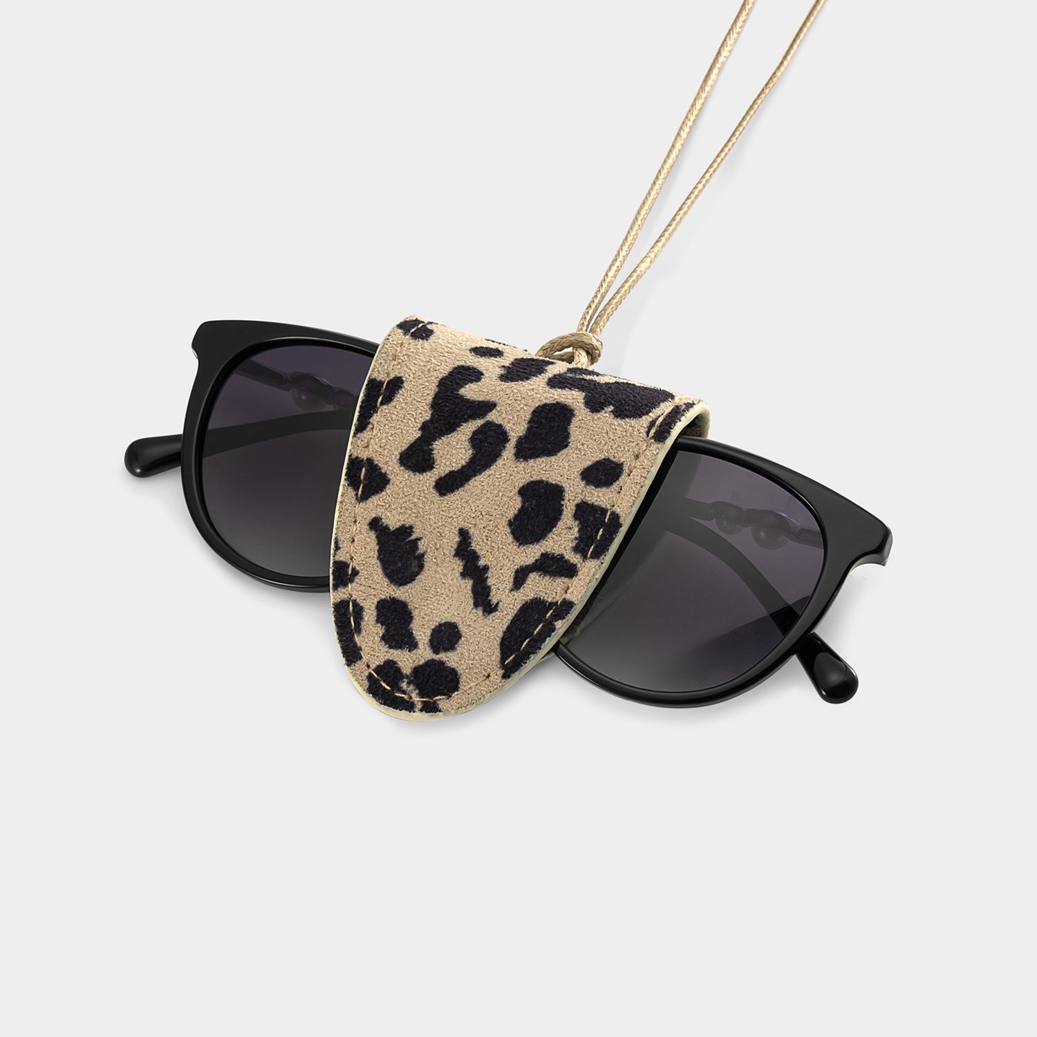 Magnetic Sunglasses Strap Eyeglass Cord in Leopard Pattern2