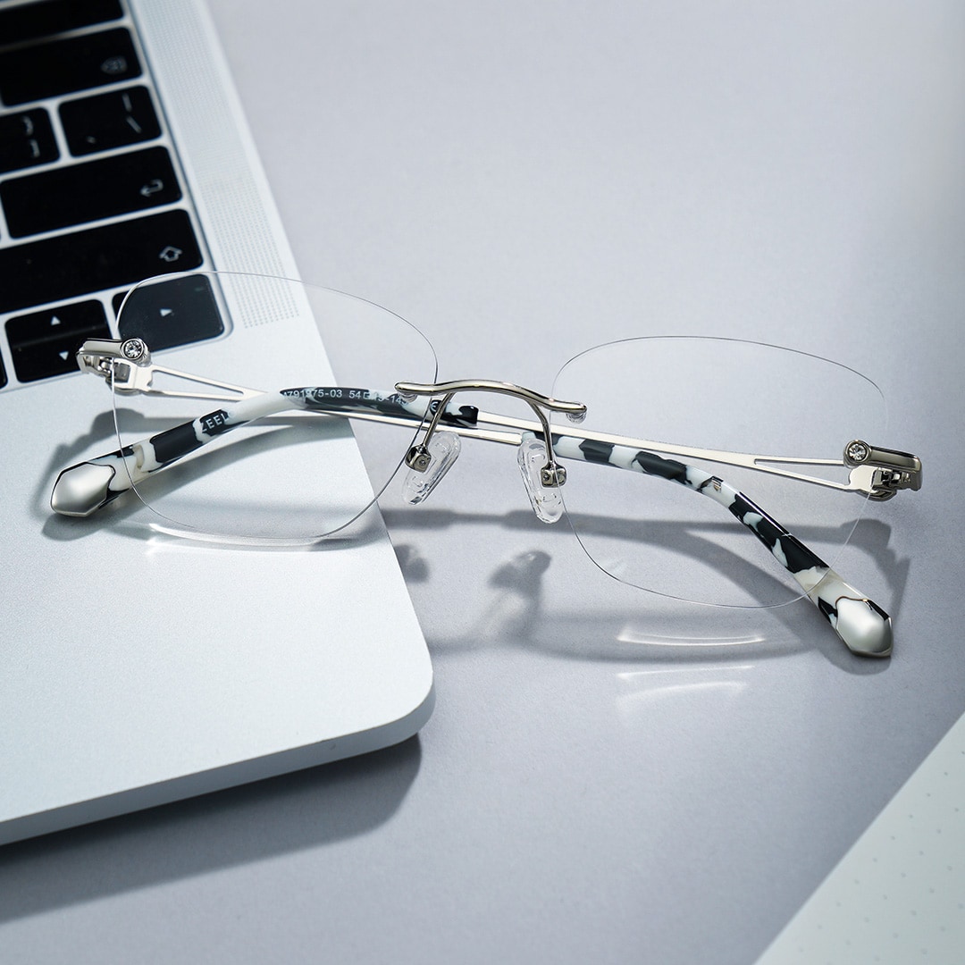 Seth Rectangle Silver Glasses2