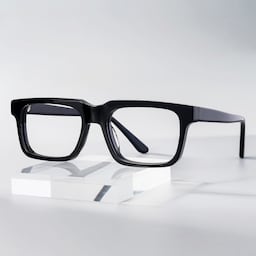 Larsen Rectangle Black Glasses0