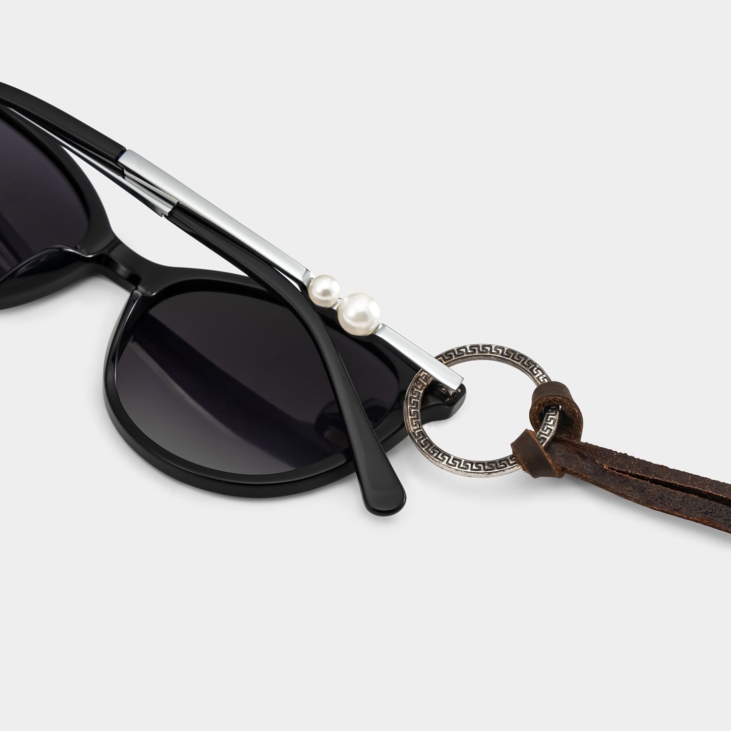 Sunglasses Strap Eyeglass Cord in Leopard Black4