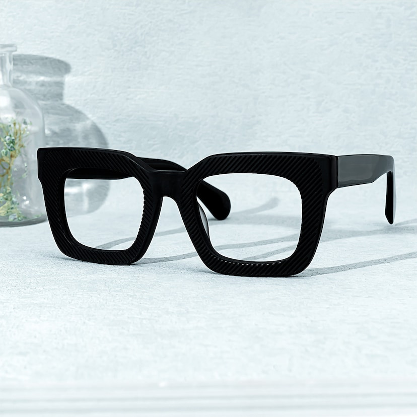 Keisa Square Black Glasses