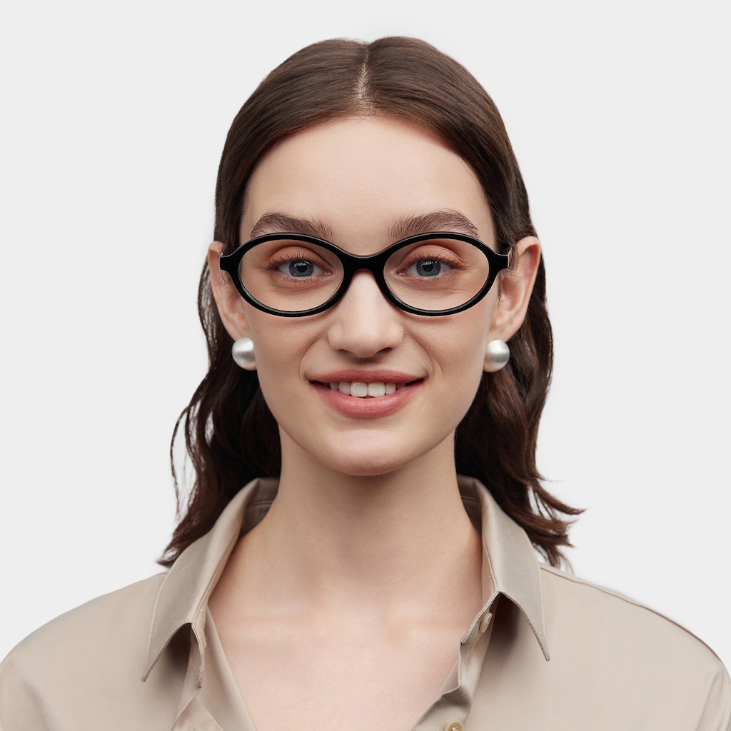 Everly Oval Black Glasses