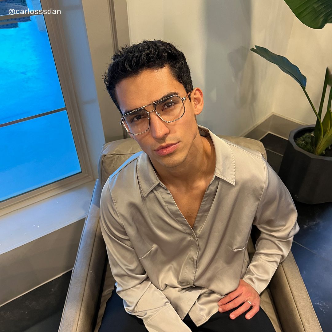 I love the everyday tint and styles of these frames. Not to mention si