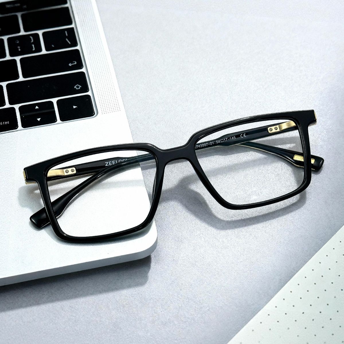Cyrus Pillowed Rectangle Glasses with Black Frames | ZEELOOL0