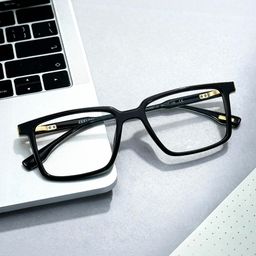 Cyrus Black Rectangle Glasses0