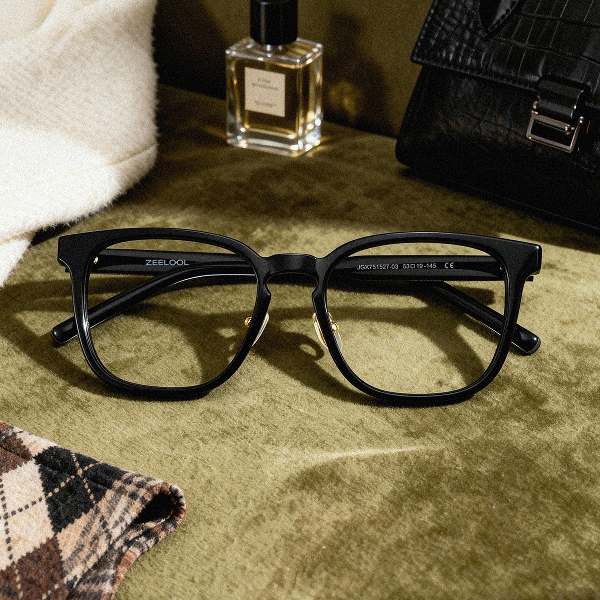 Hailey Square Black Glasses