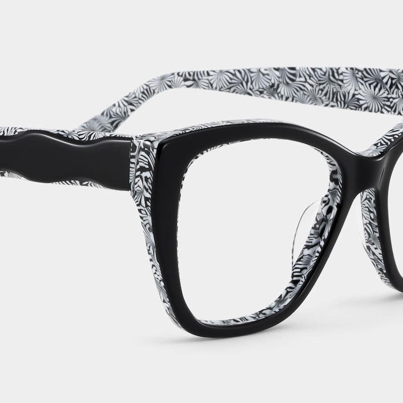 Blaise Black Frame Glasses with Cat eye Frame Online | ZEELOOL4