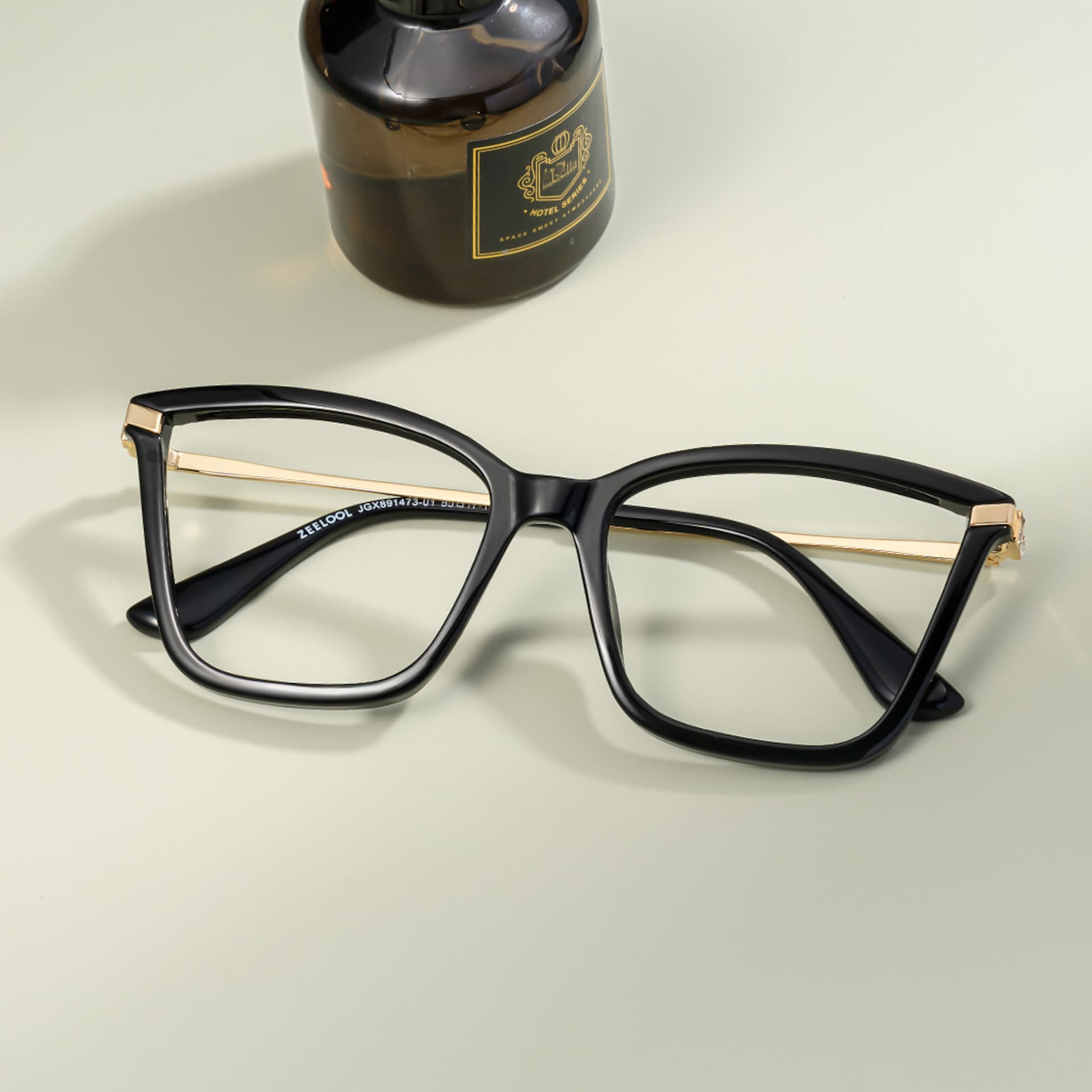 Stephens Cateye with Black Glasses Oversized Frames | Zeelool0