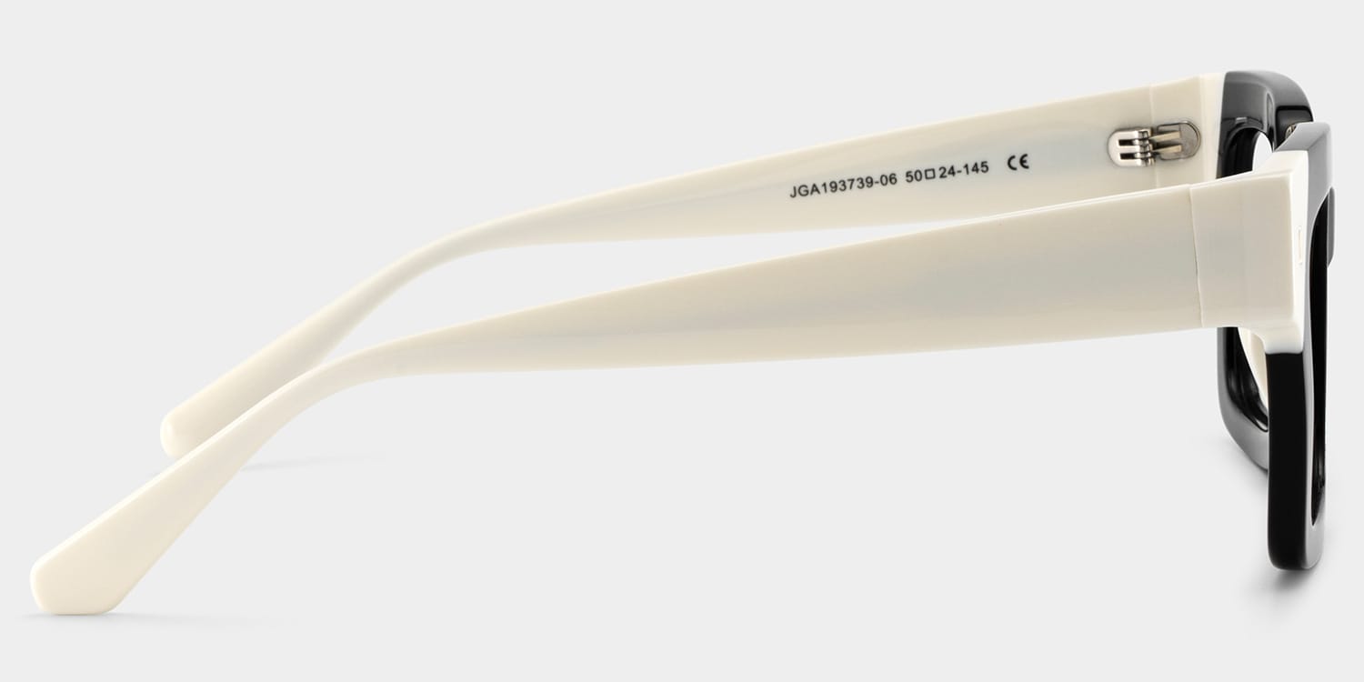 Sarah Square Black Glasses4