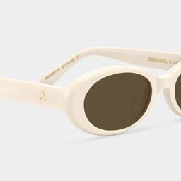 The 90s White Oval Glasses5