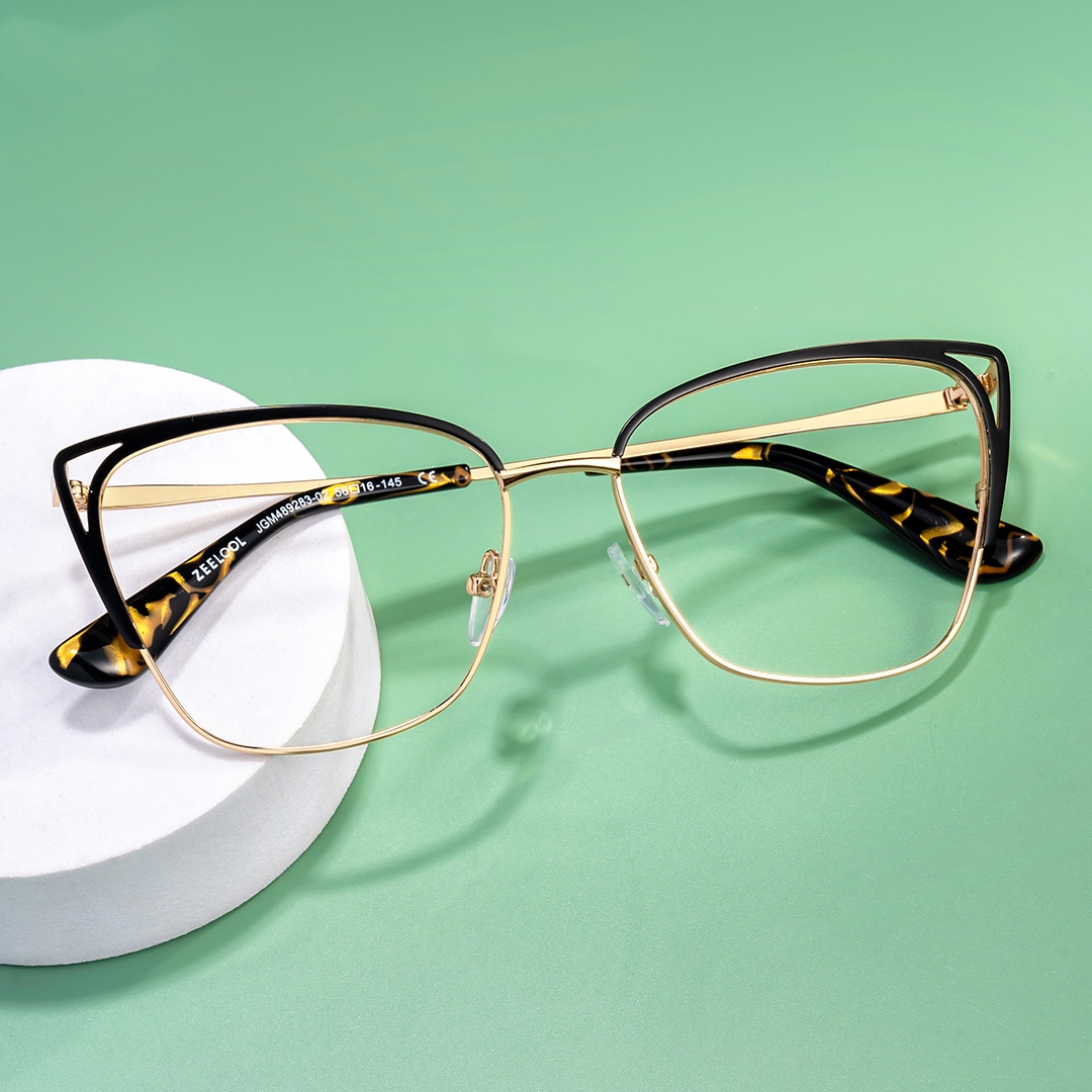 Winters Cat Eye Frames For Round Faces0