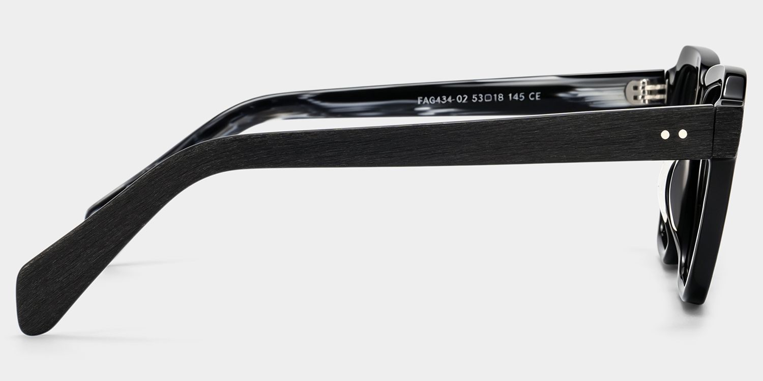 Richard Rectangle Eyeglasses with Black Matte Frames3