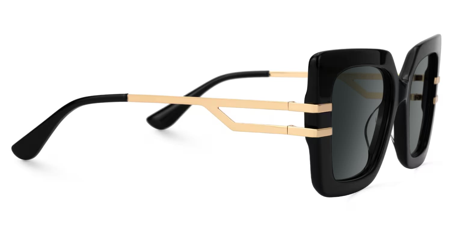 Poutine Square Black Glasses2