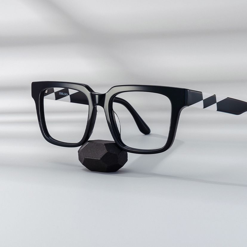 Harriet Square Black Glasses