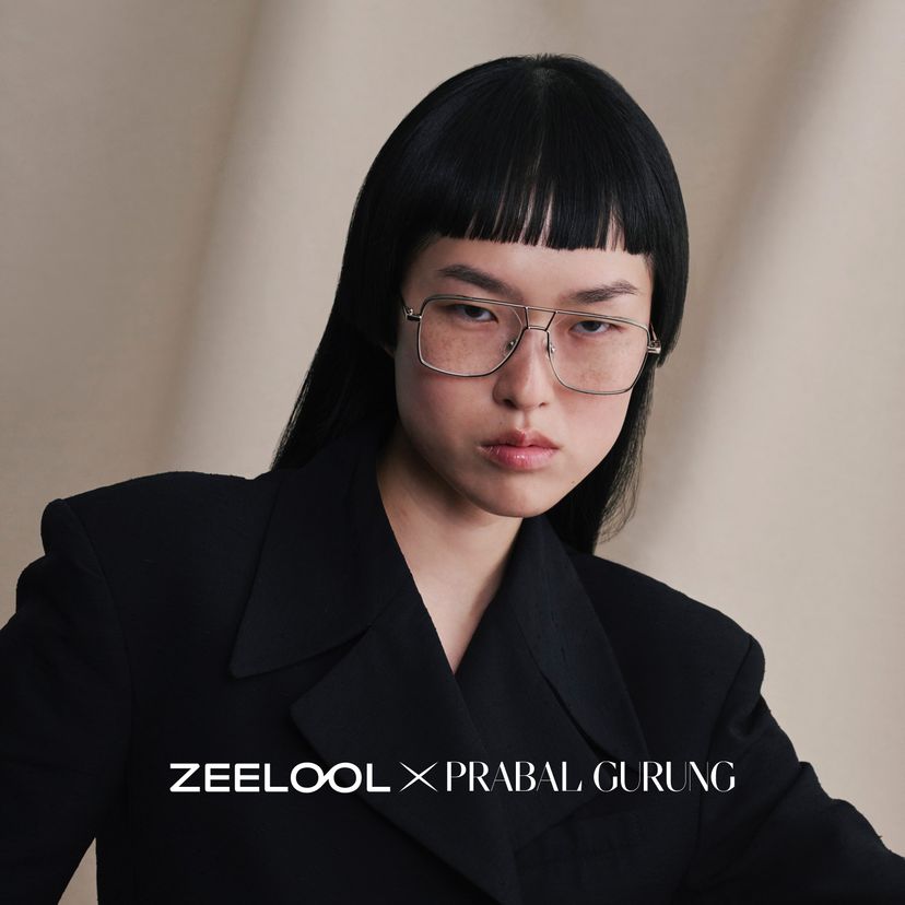 Angular rectangular aviators with a graphic edge.