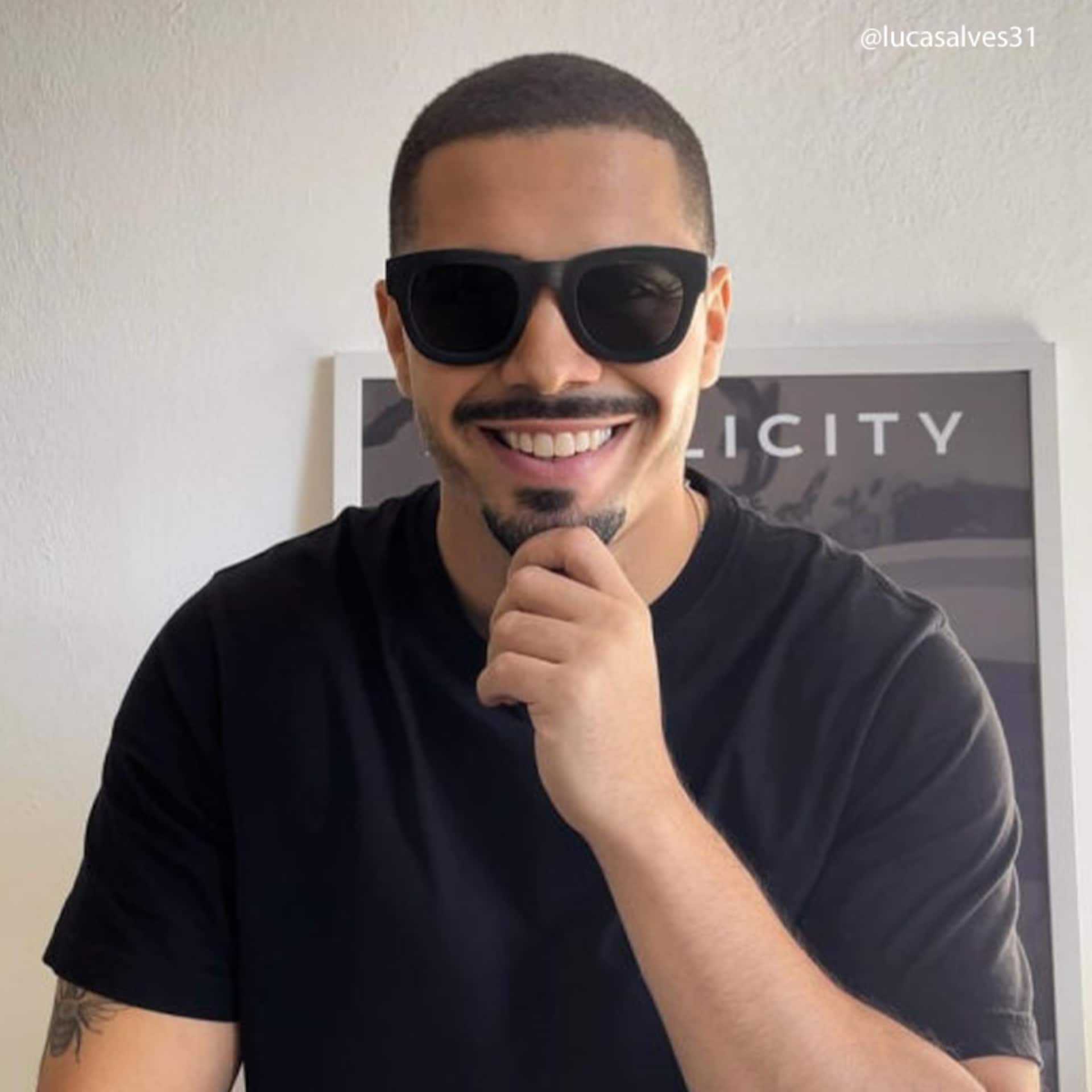 Jalitha Square Black Sunglasses | Zeelool Glasses4