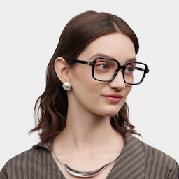 Talia Square Black Glasses1