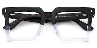 Pierre Square Black Crystal Glasses2
