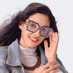 Poutine Black White Square Glasses6