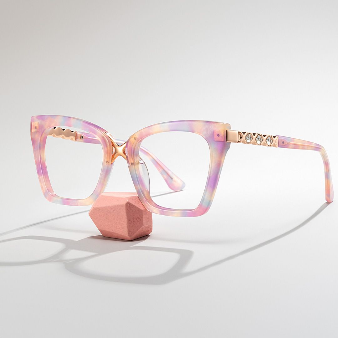 Darlyn Soft Pink Glasses in Cateye Full-Frame | Zeelool