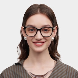 Delilah Square Black Glasses0