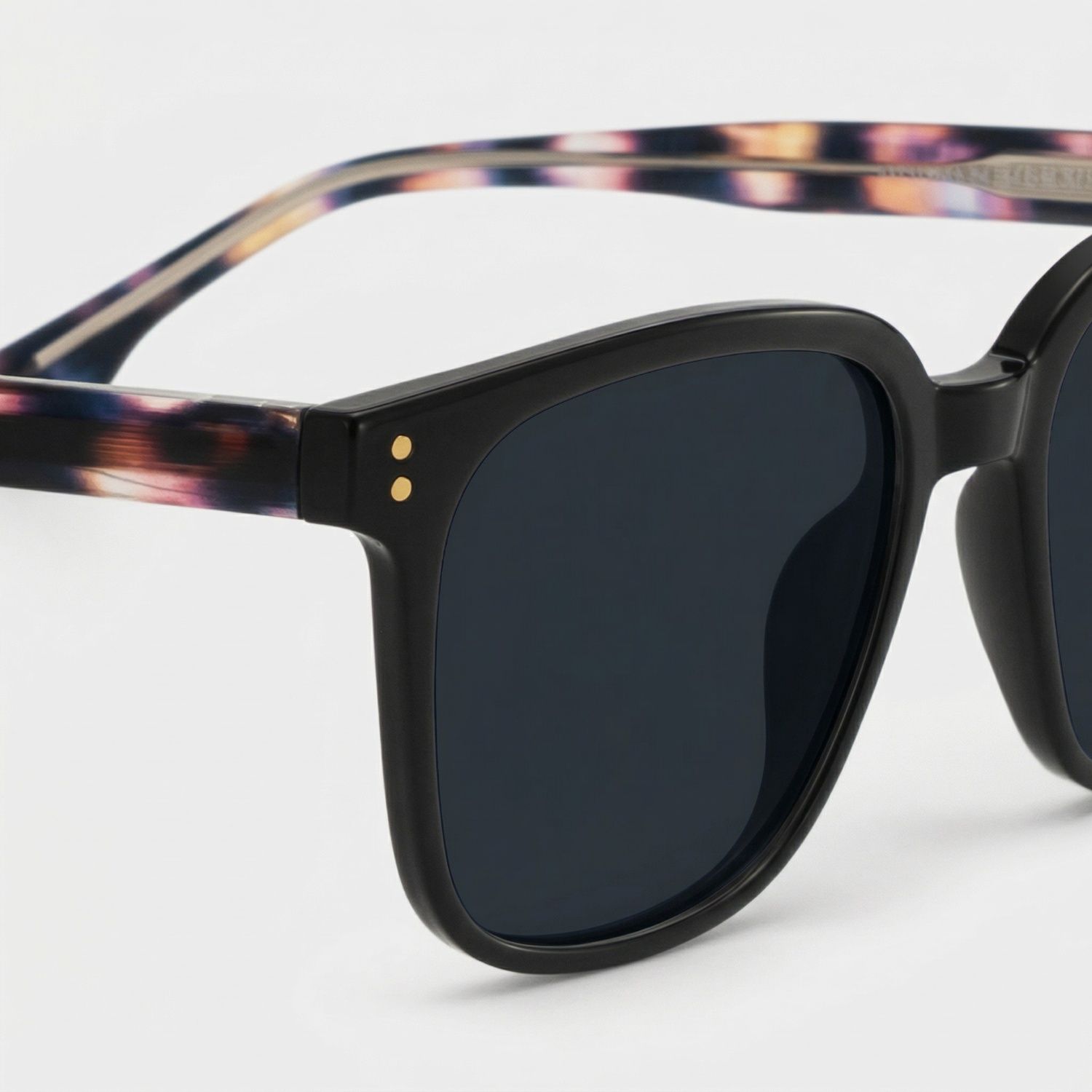Donnalyn Square Black Sunglasses for Women & Men | ZEELOOL4