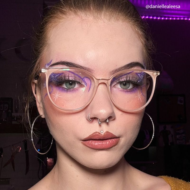 Chanty Round Pink Eyeglasses and Thin Frames10