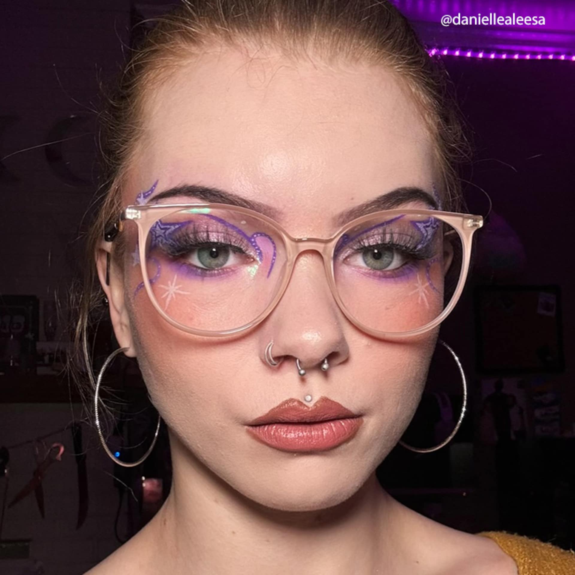 Chanty Round Pink Eyeglasses and Thin Frames10