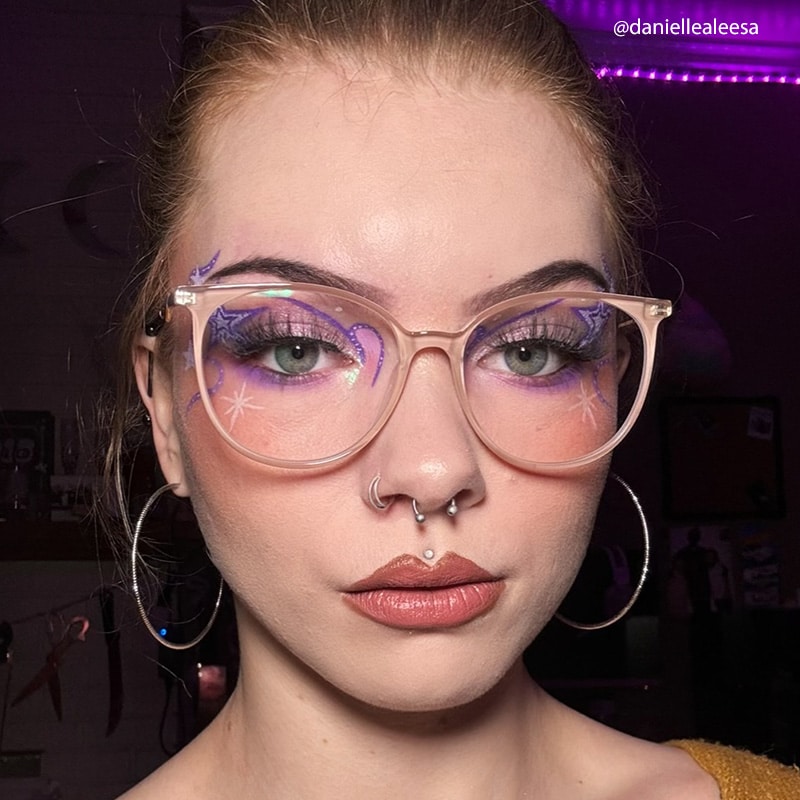 Chanty Round Pink Eyeglasses and Thin Frames10