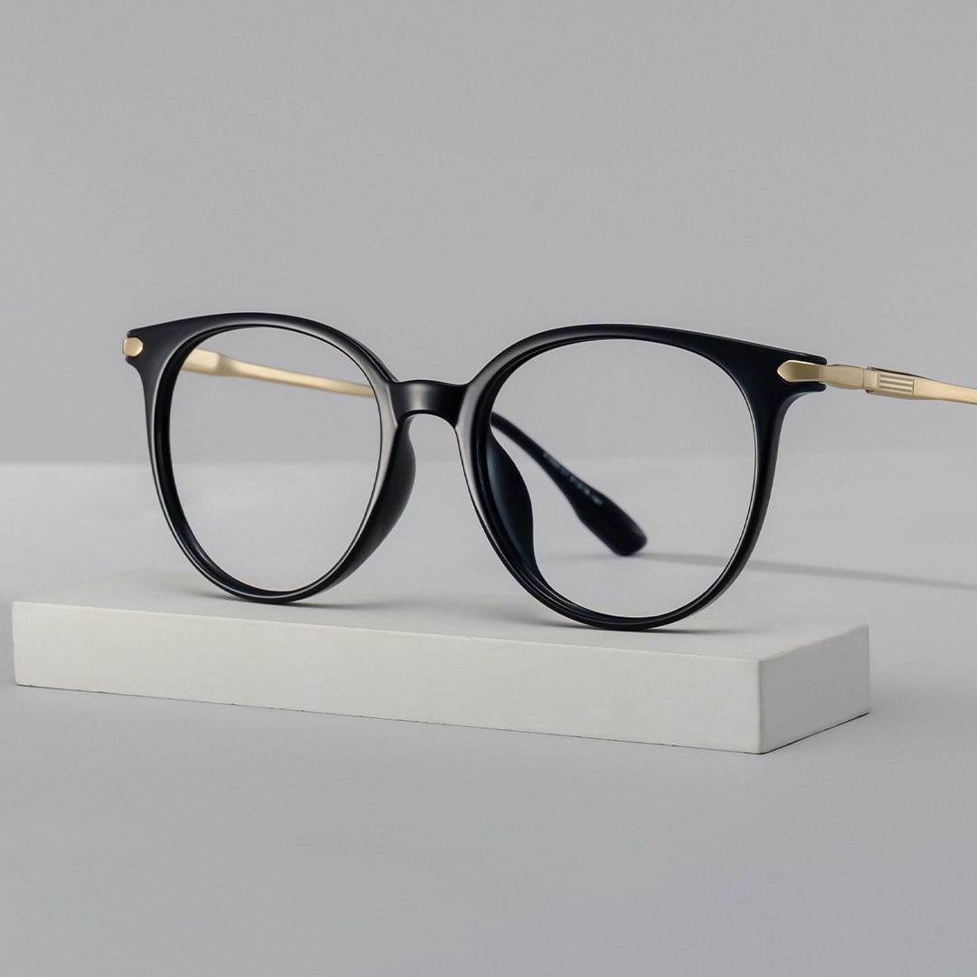 Mila Round Black Glasses