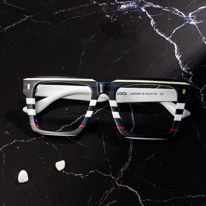 Kenish Square Black White Glasses